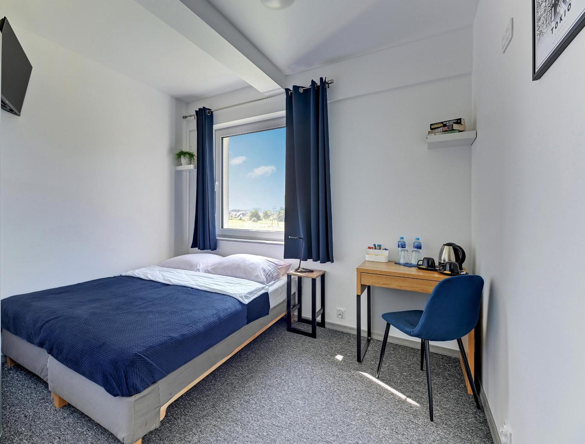 Mile Gdansk Airport & Parking Dlugoterminowy Bed and Breakfast Buitenkant foto