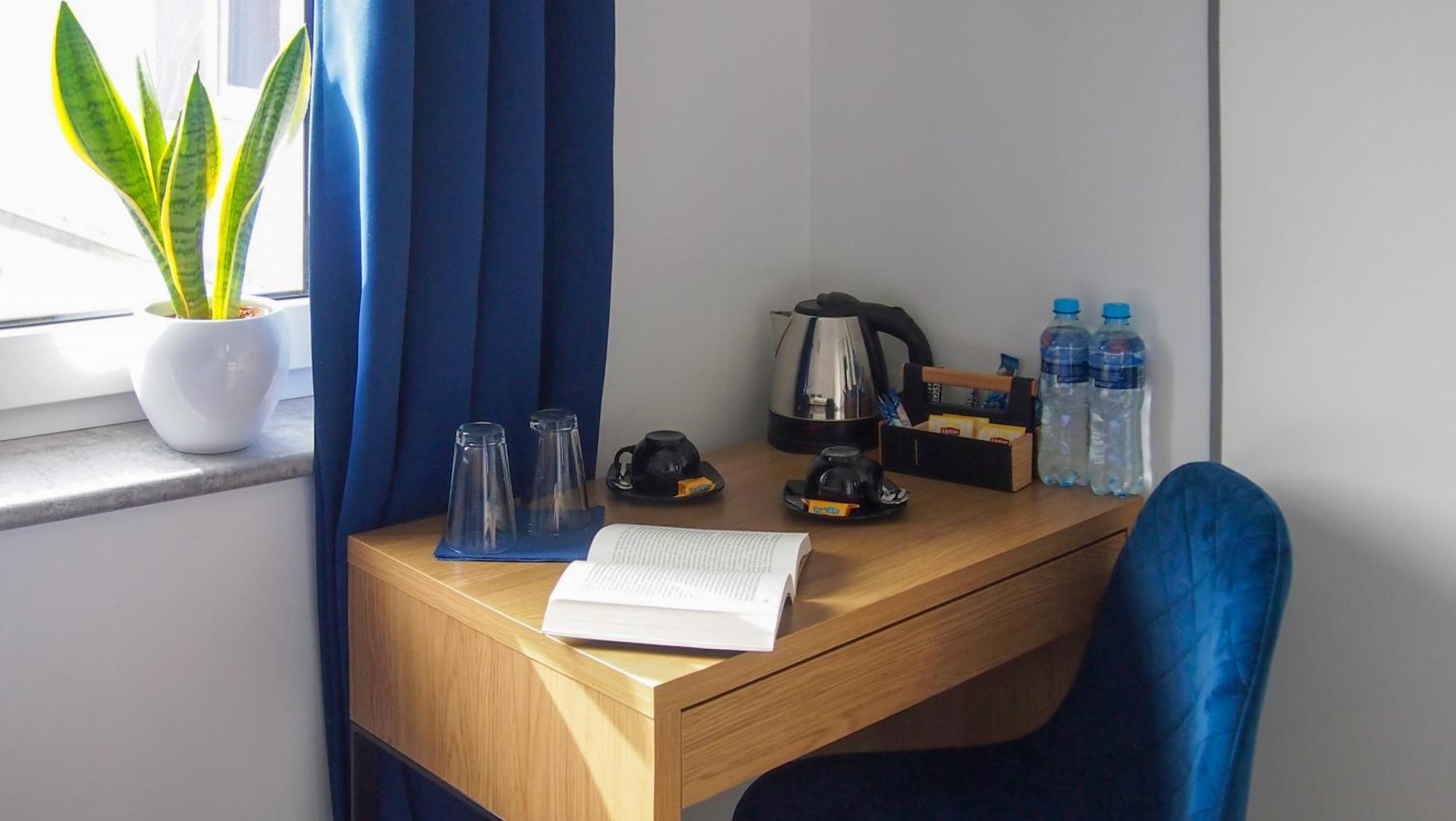 Mile Gdansk Airport & Parking Dlugoterminowy Bed and Breakfast Buitenkant foto