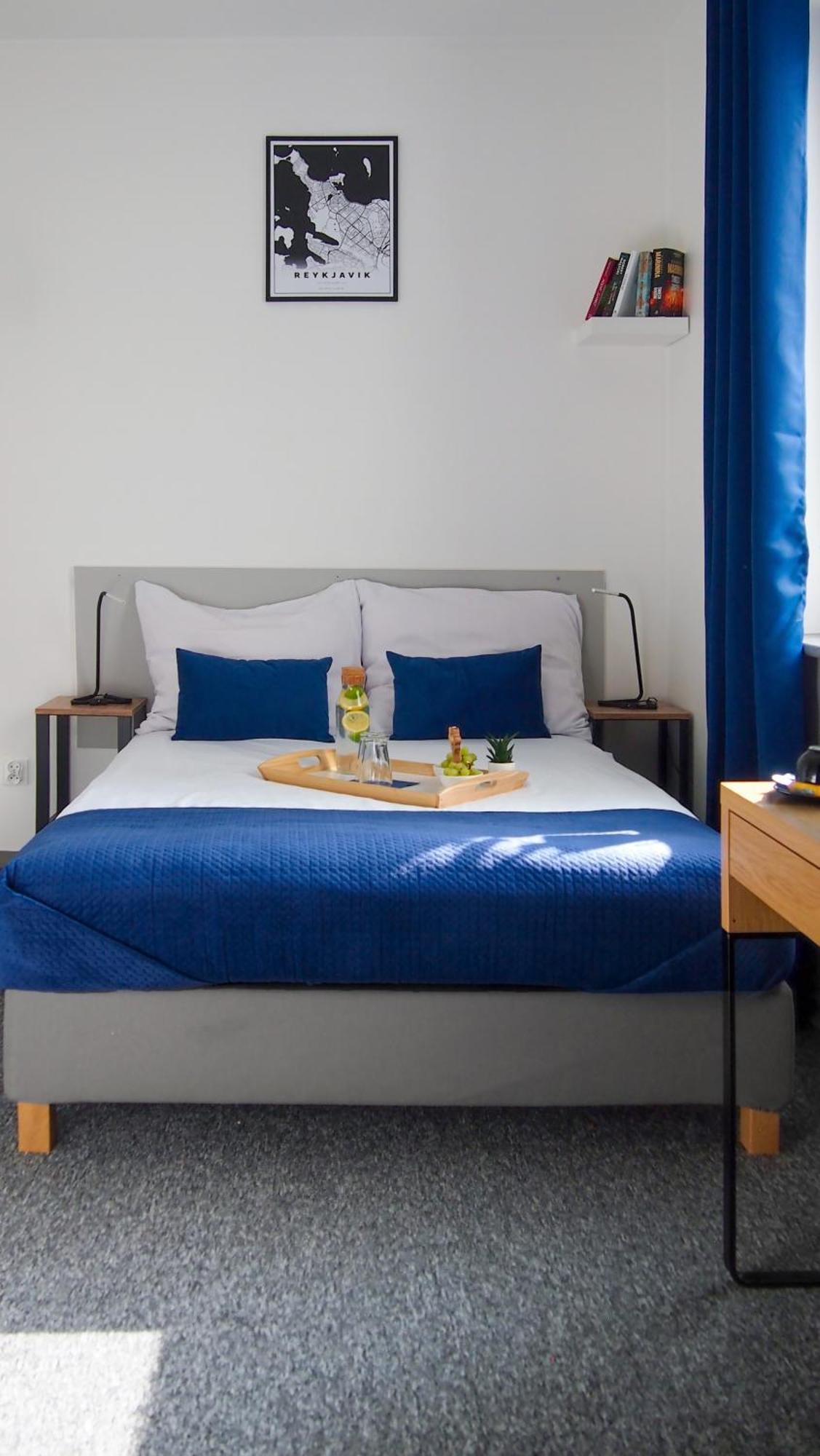 Mile Gdansk Airport & Parking Dlugoterminowy Bed and Breakfast Buitenkant foto